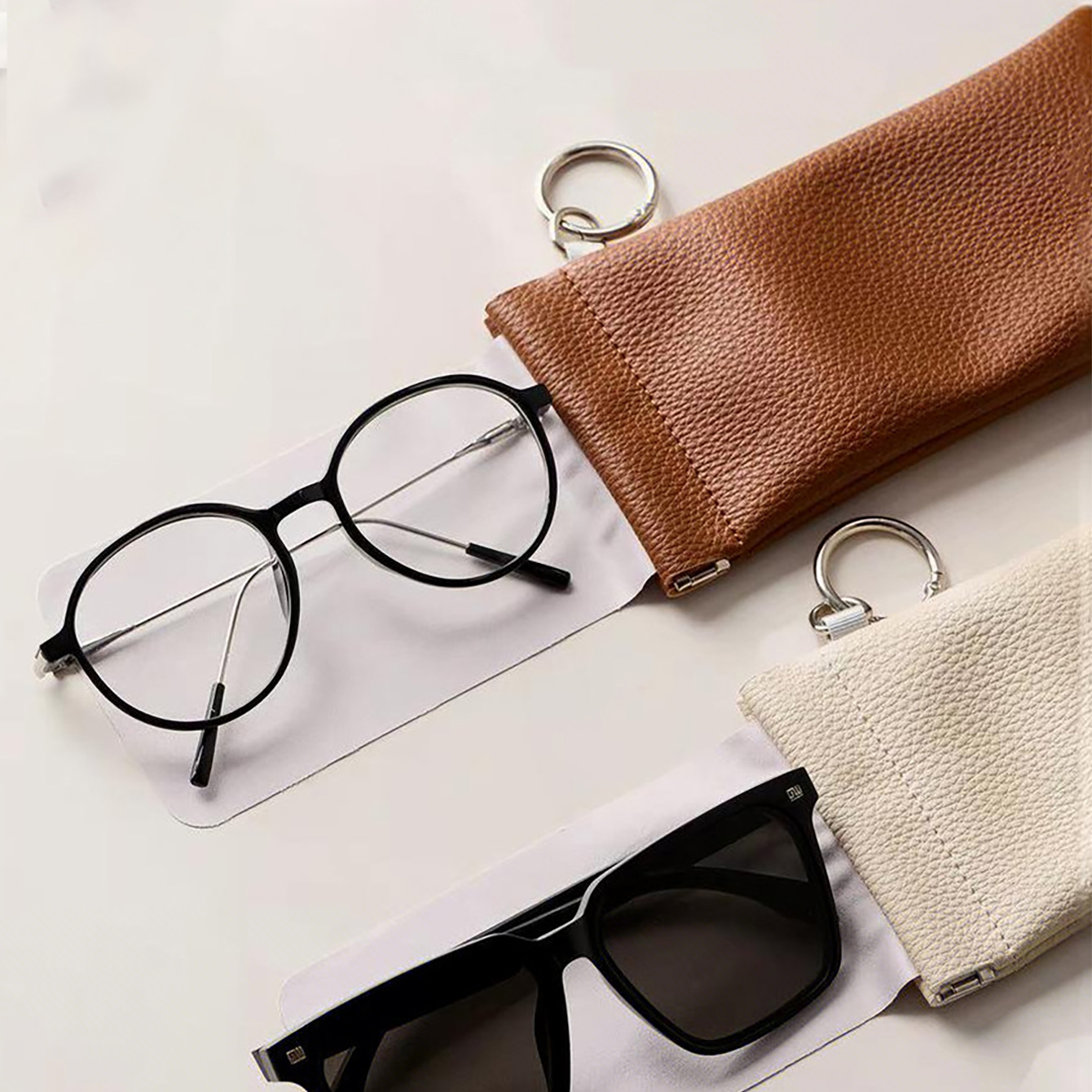1pc PU Leather Sunglasses Pouc - Travel Accessories Pouch For Women avis et prix