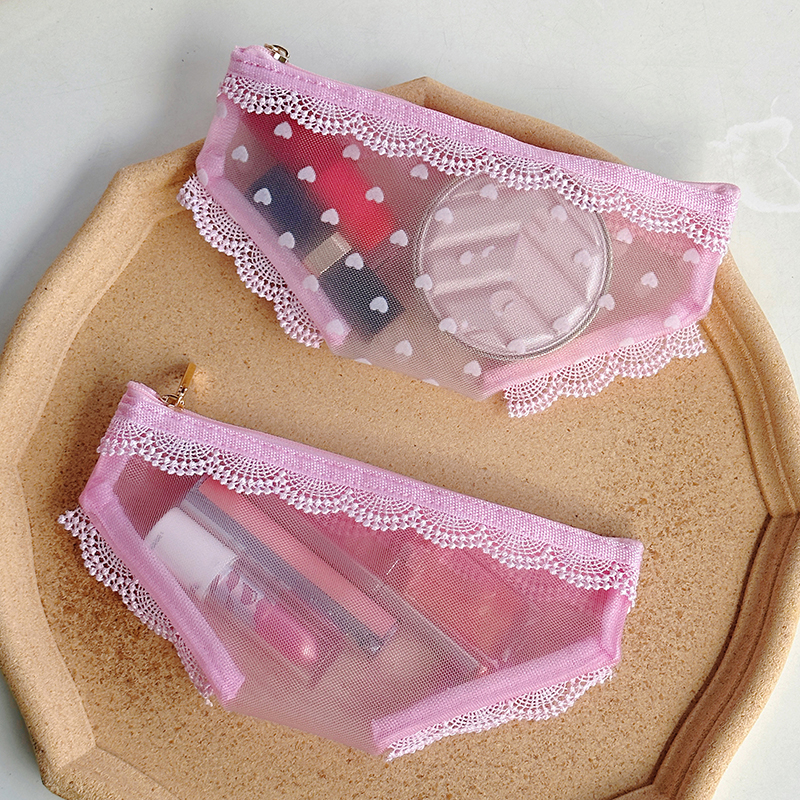 Briefs Shape Travel Cosmetic B - Travel Accessories Pouch avis et prix